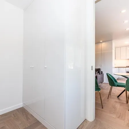 Marius 11 Apartment, By Cohost 아파트 *