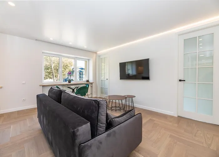 Marius 11 Apartment, By Cohost Apartment